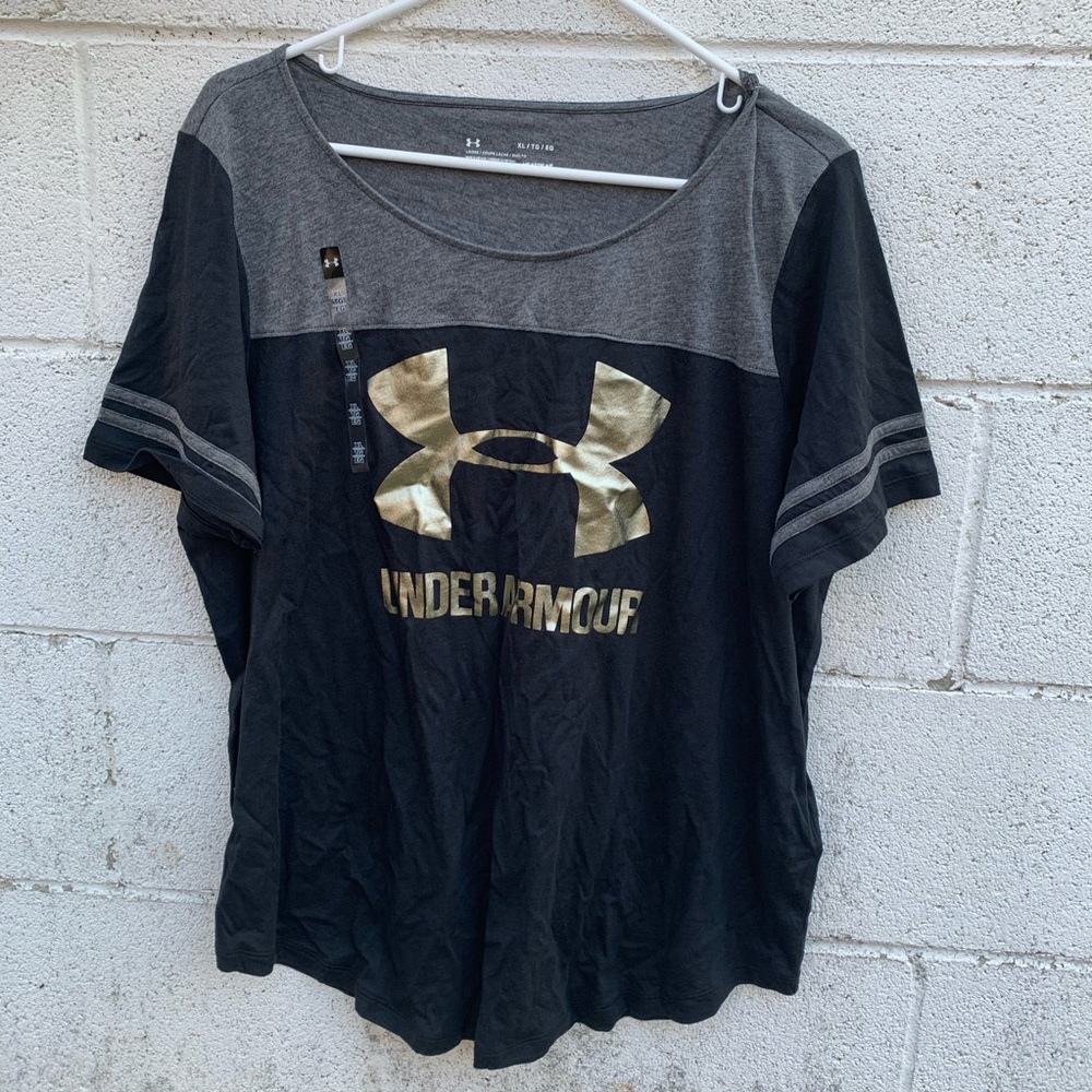 Black and Grey Under Armour shirt